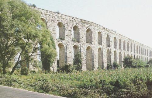 Uzun Kemer (Long Aqueduct)