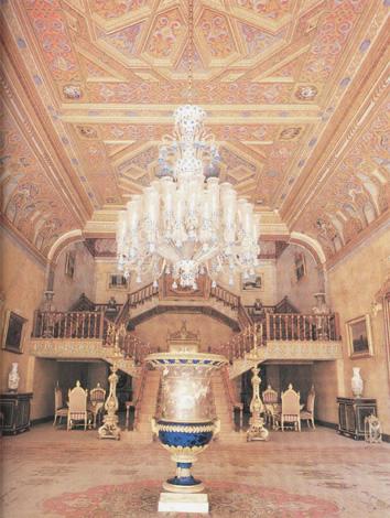 The hall of the Selamlik at Beylerbey Palace