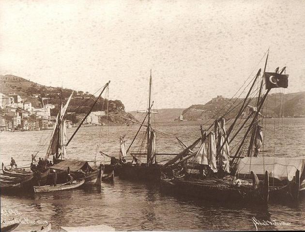 Sailing boats at the Black Sea Mouth of the Bosphorus, Sebah & Joaillier, 1890 (Özendes 2013)