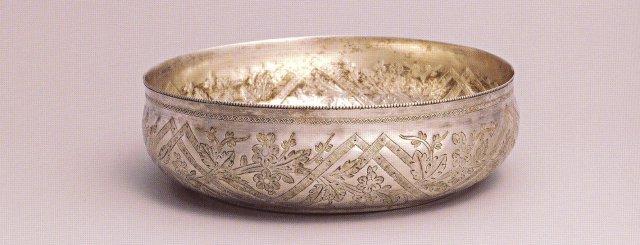 A silver bath bowl, 19th century