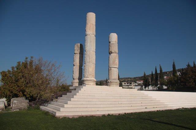 Colums of the Apollo temple, Assos
