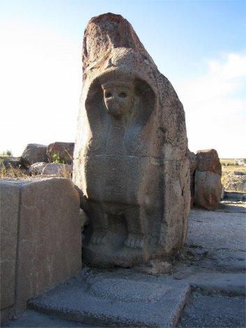 Sphinx gate, Alacahöyük