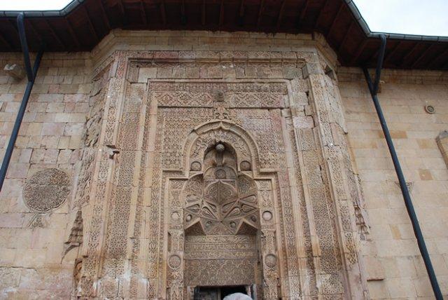 The West portal of the Divrigi Great Mosque