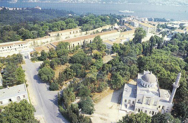 Yildiz Palace and Yildiz Mosque
